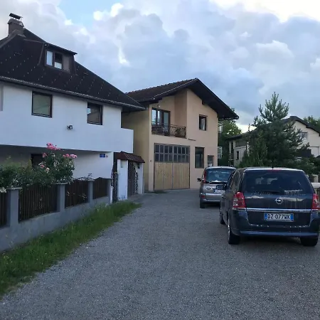 Lav Apartments Bihac Exterior photo